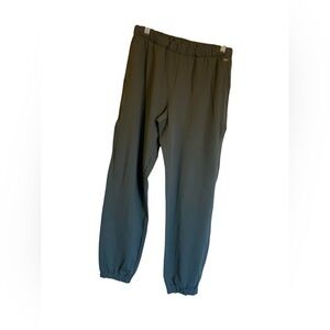 NWT Vuori halo modern sweatpants AGATE GREEN Size XS
